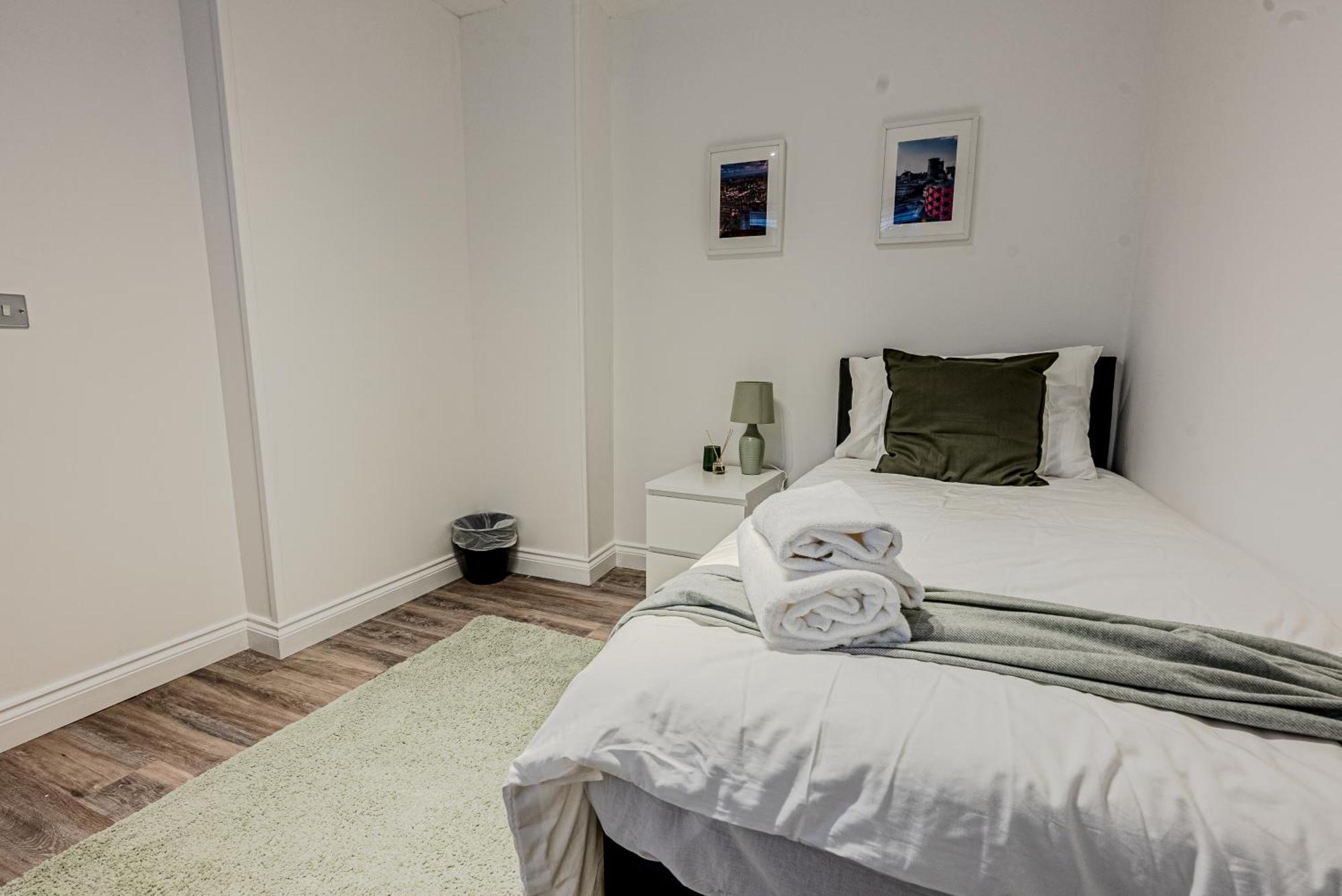 Stunning Three Bedroom Townhouse In The Jewellery Quarter, Birmingham City Centre Sleeps 5- Free Parking Εξωτερικό φωτογραφία